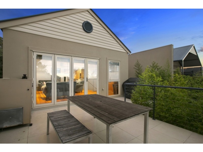 27 Nunns Road, Mornington VIC 3931