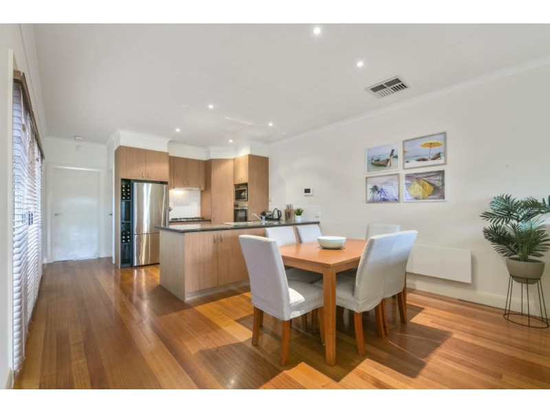 27 Nunns Road, Mornington VIC 3931