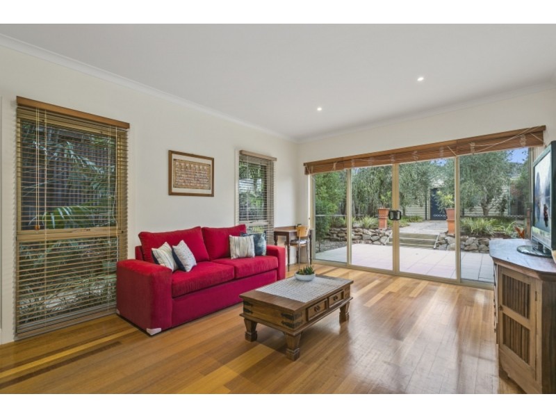 27 Nunns Road, Mornington VIC 3931
