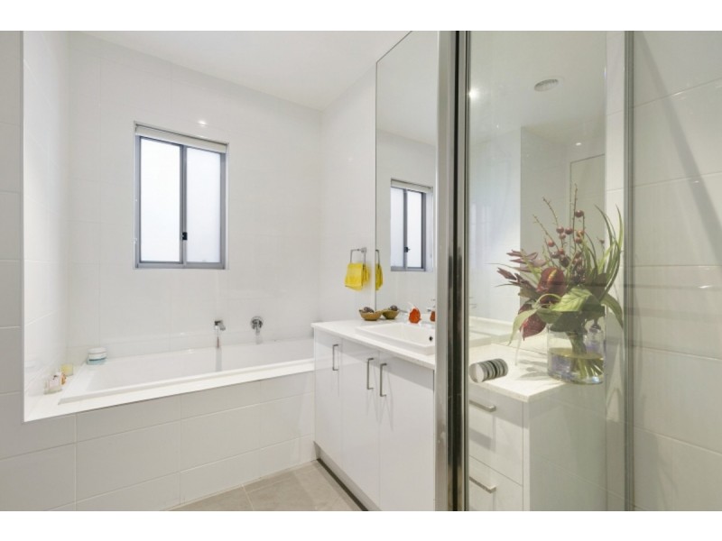 11/40-46 Green Island Avenue, Mount Martha VIC 3934