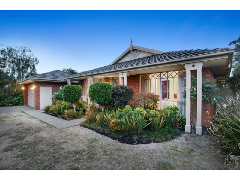 3 Snow Gum Walk, Mornington VIC 3931
