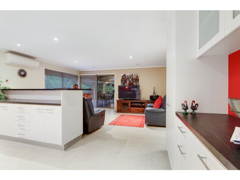 3 Snow Gum Walk, Mornington VIC 3931