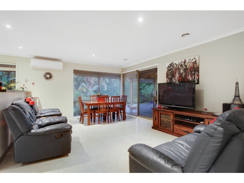 3 Snow Gum Walk, Mornington VIC 3931