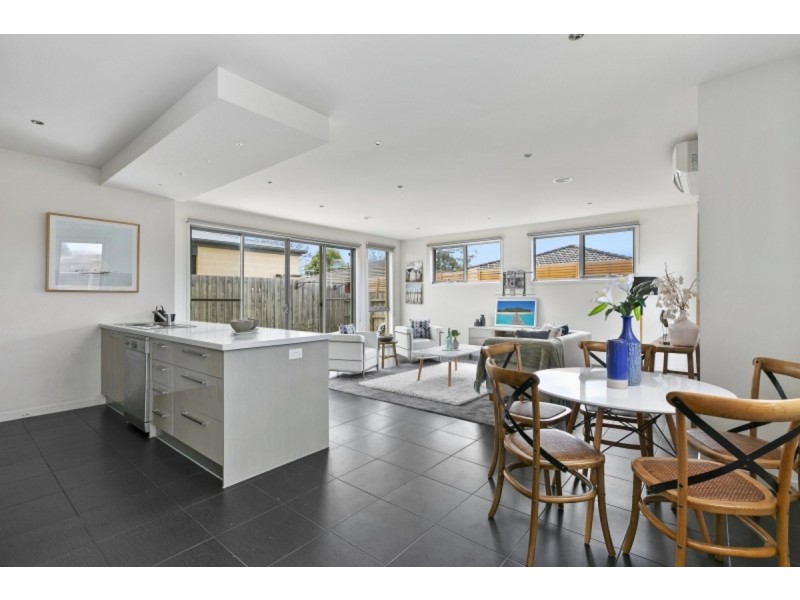 13 Brent Street, Mornington VIC 3931