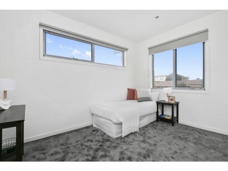 13 Brent Street, Mornington VIC 3931