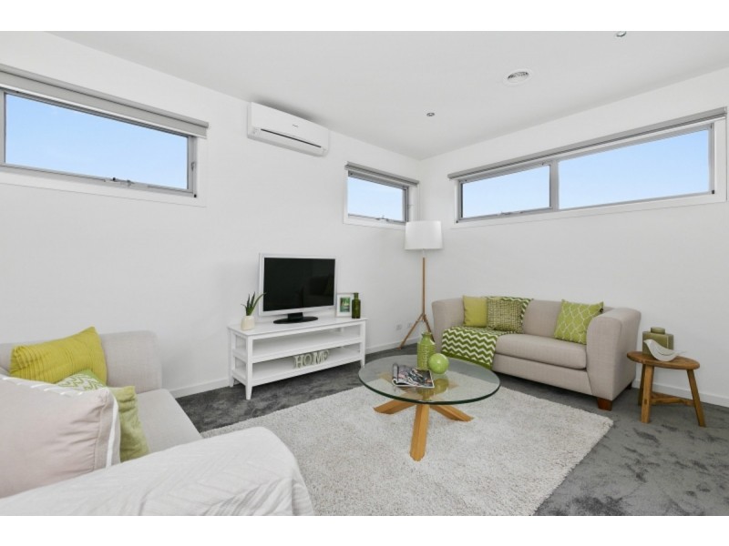 13 Brent Street, Mornington VIC 3931