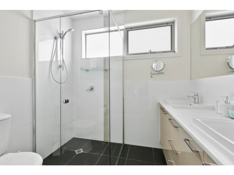 13 Brent Street, Mornington VIC 3931