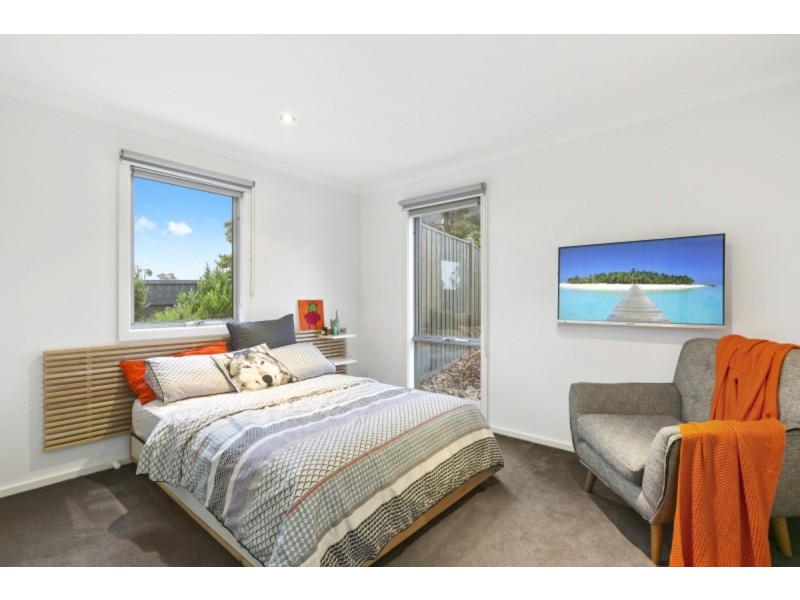 8 Nepean Place, Mornington VIC 3931