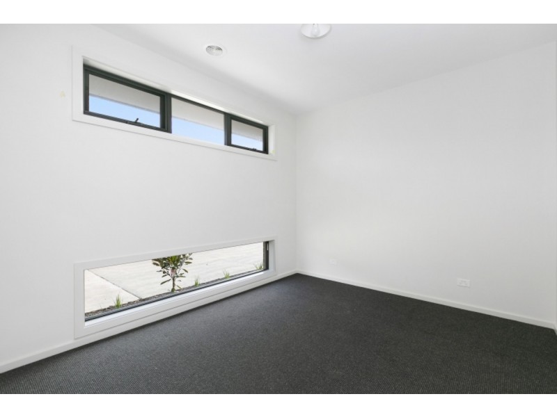 11/23-25 Green Island Avenue, Mount Martha VIC 3934