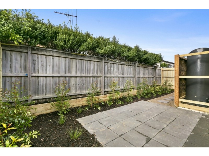 11/23-25 Green Island Avenue, Mount Martha VIC 3934