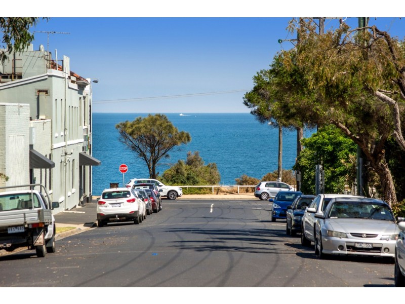 13 Canterbury Street, Mornington VIC 3931