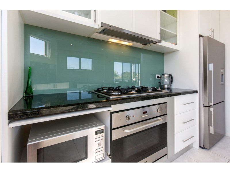 13 Canterbury Street, Mornington VIC 3931