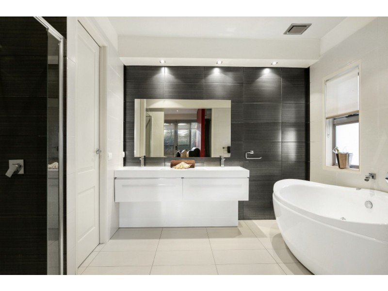 4/247 Dromana Parade, Safety Beach VIC 3936