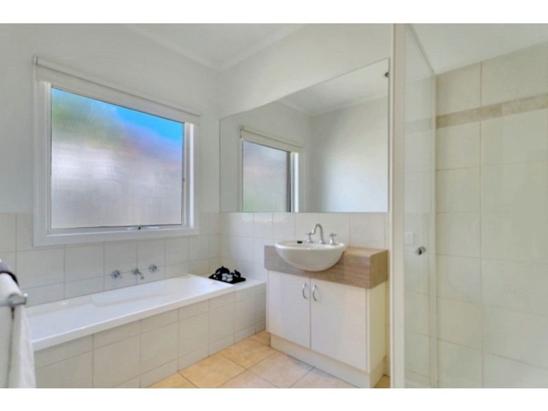 2A Wills Street, Mornington VIC 3931