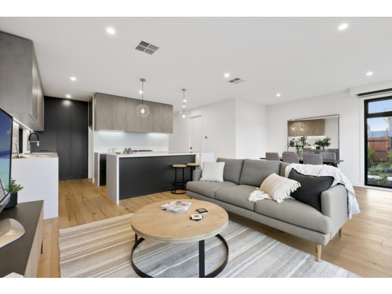 7 Marine Avenue, Mornington VIC 3931