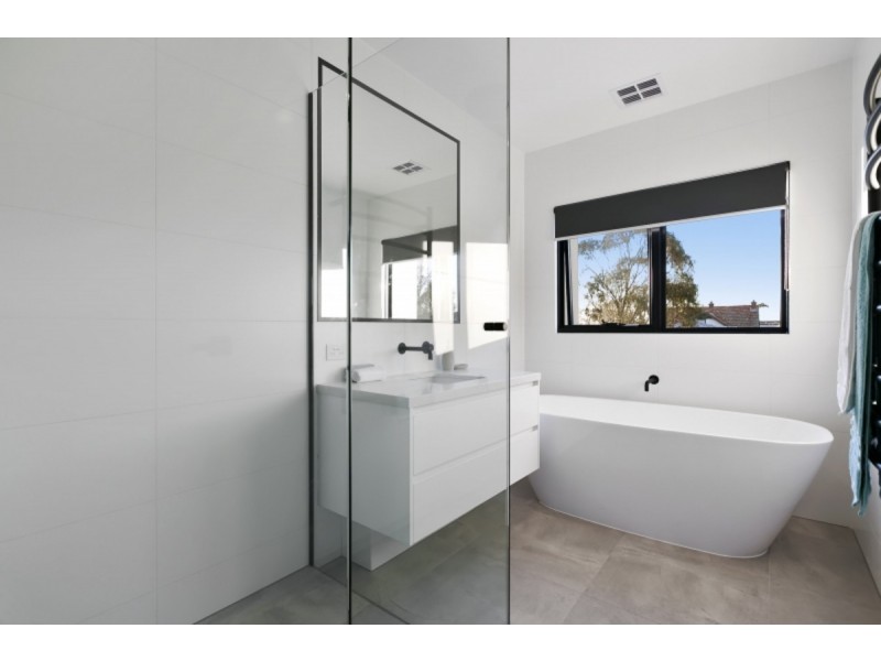 7 Marine Avenue, Mornington VIC 3931