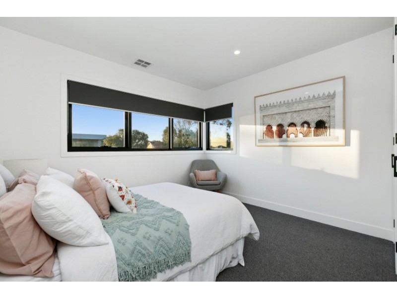 7 Marine Avenue, Mornington VIC 3931