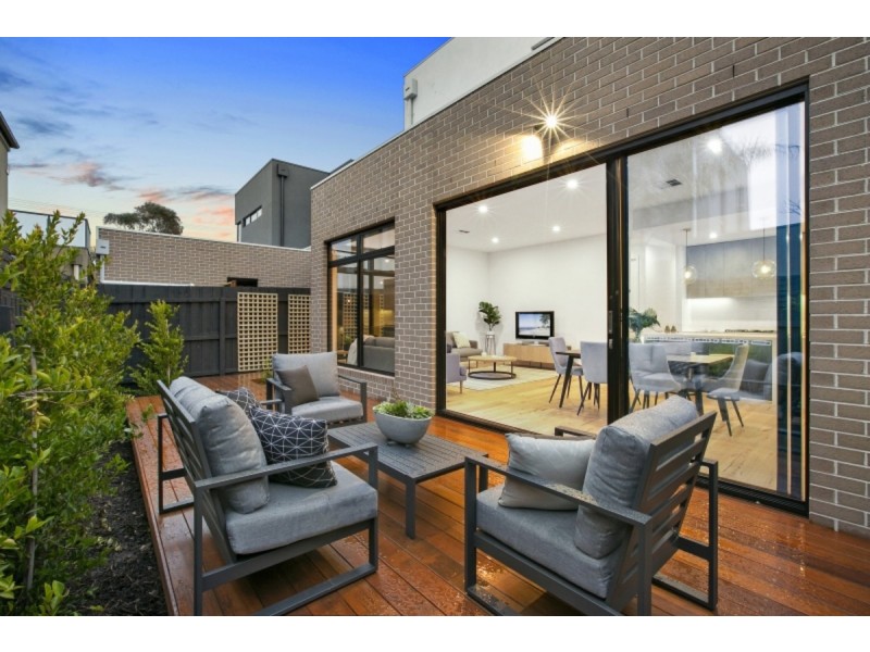 2c Turnbull Street, Mornington VIC 3931