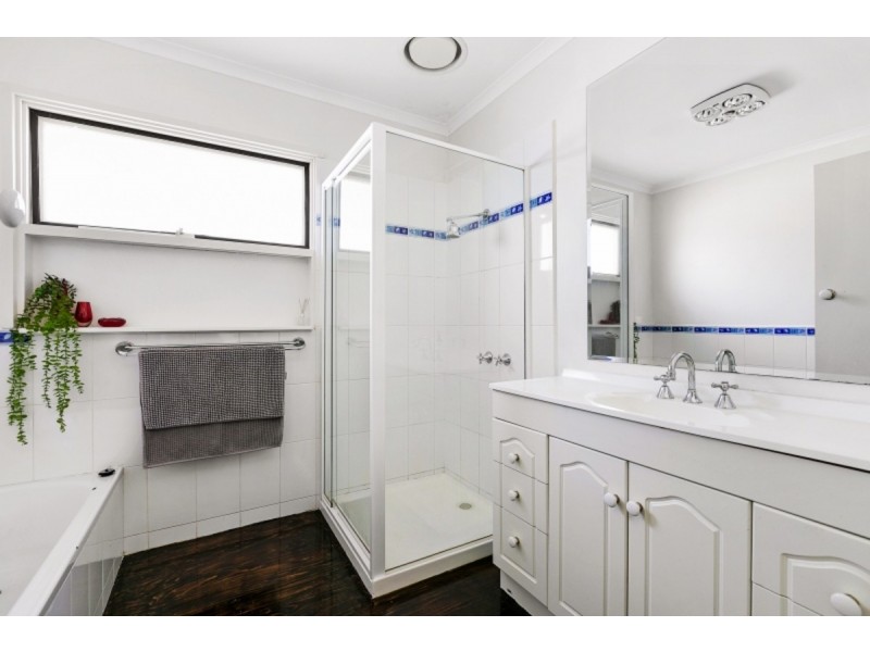 19 Bayview Road, Mornington VIC 3931