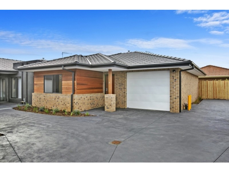8/23-25 Green Island Avenue, Mount Martha VIC 3934