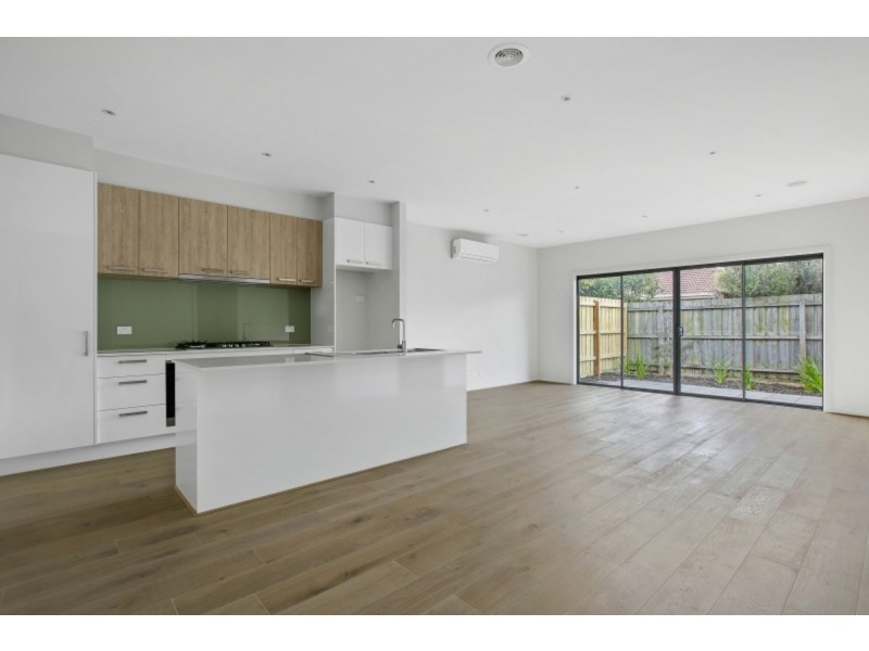 8/23-25 Green Island Avenue, Mount Martha VIC 3934