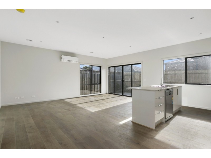 3 Bayliss Rise, Mount Martha VIC 3934