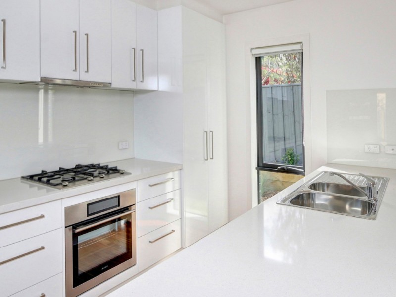 2/29 Nunns Road, Mornington VIC 3931