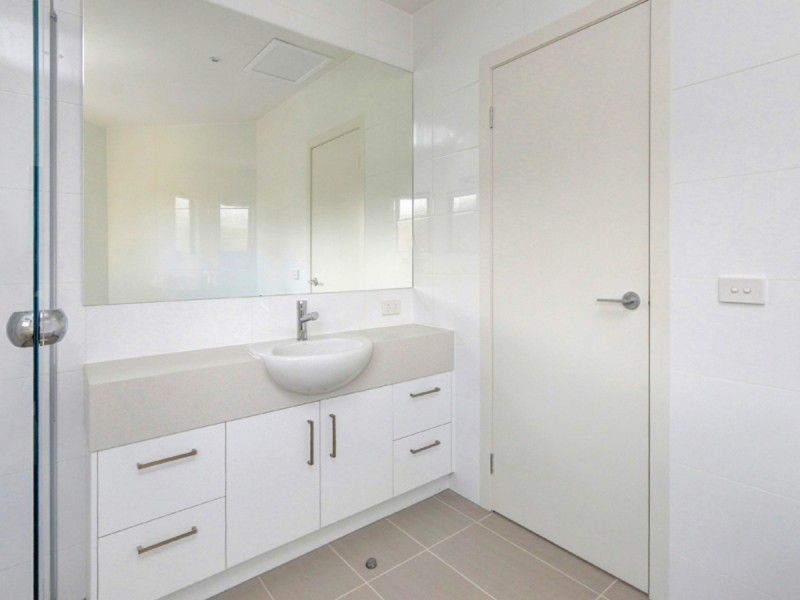 2/29 Nunns Road, Mornington VIC 3931