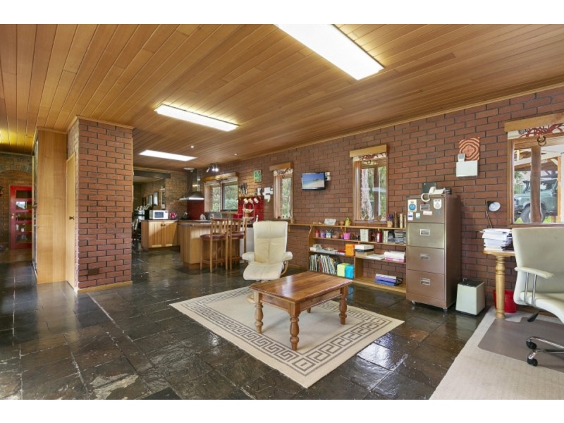 8-10 Petrel Close, Mount Eliza VIC 3930