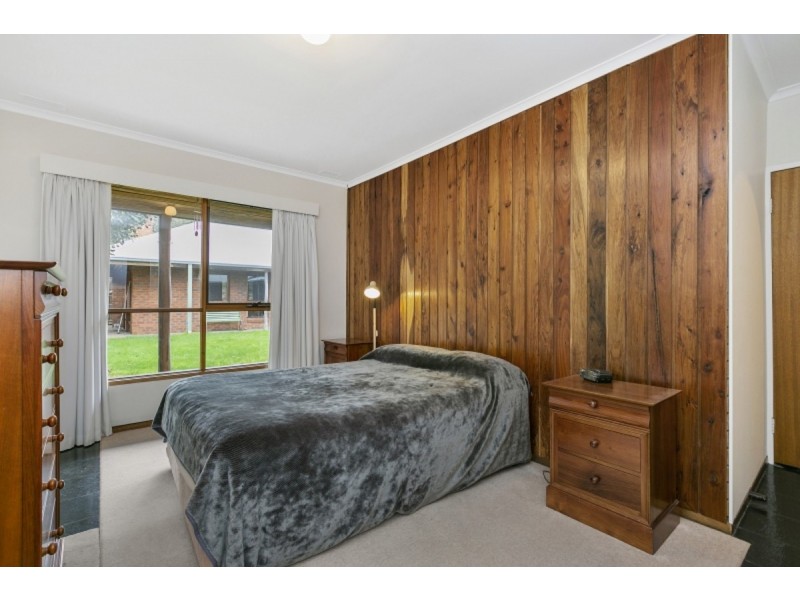 8-10 Petrel Close, Mount Eliza VIC 3930