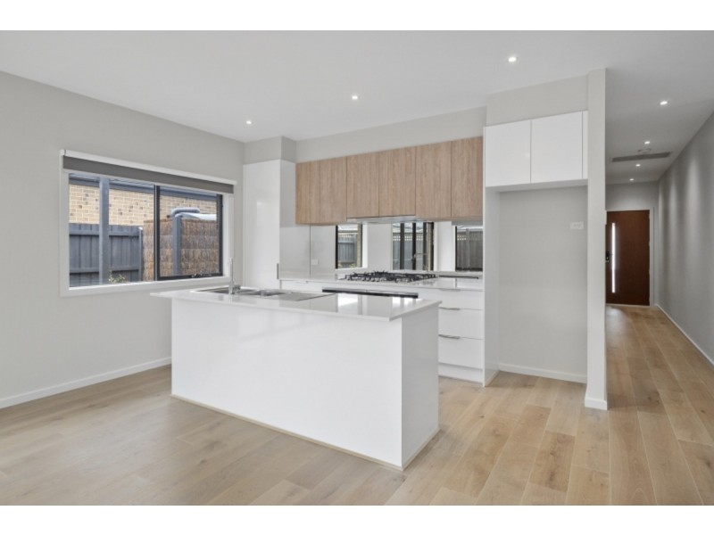 3 Bayliss Rise, Mount Martha VIC 3934