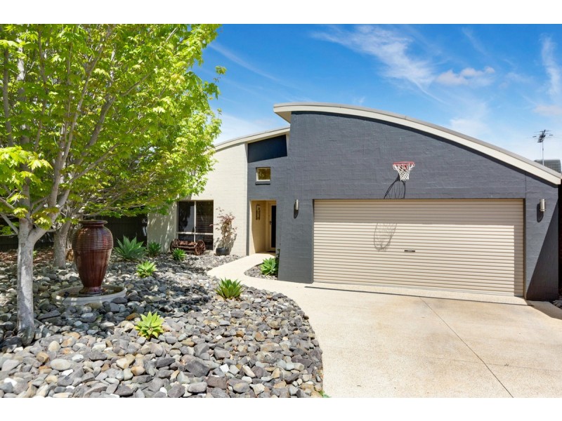 21 Samantha Drive, Mornington VIC 3931