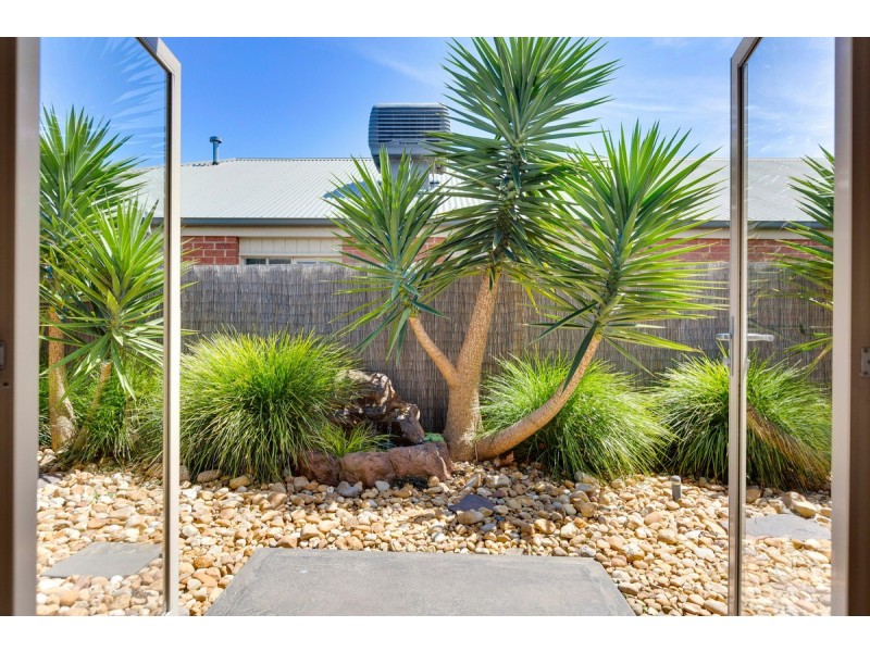 21 Samantha Drive, Mornington VIC 3931