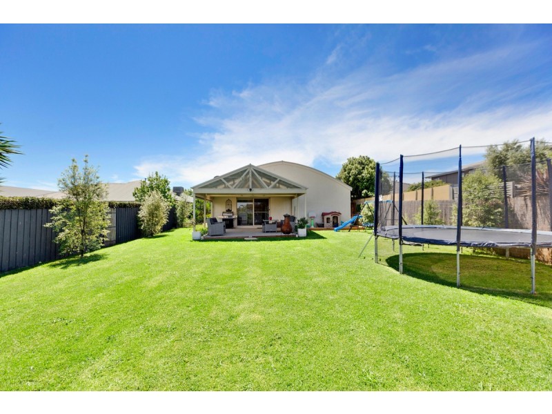 21 Samantha Drive, Mornington VIC 3931