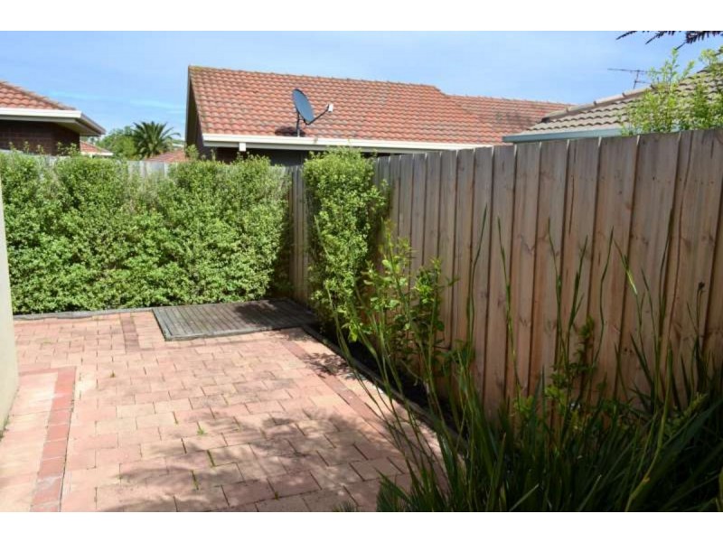 6/60 Tanti Avenue, Mornington VIC 3931