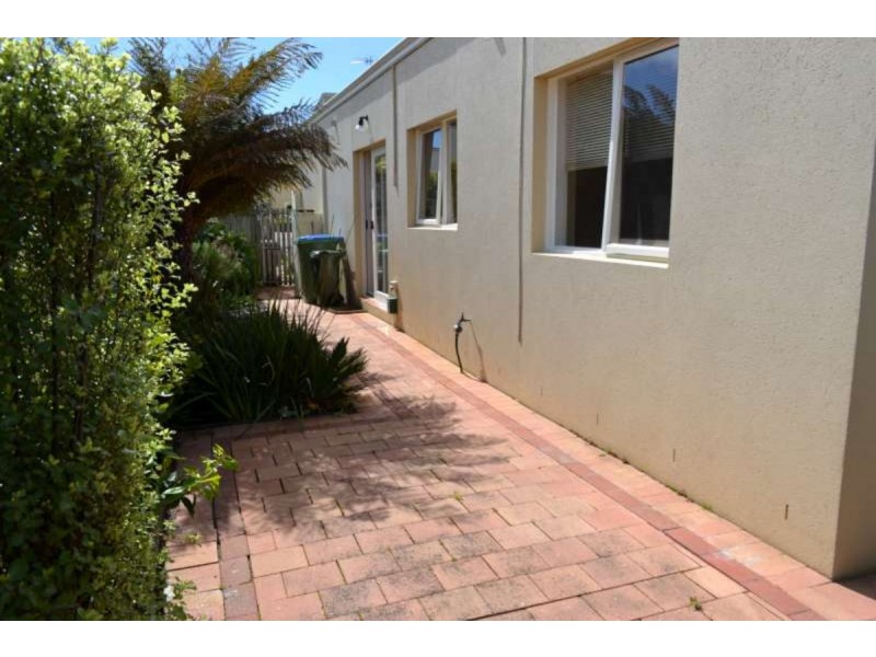 6/60 Tanti Avenue, Mornington VIC 3931