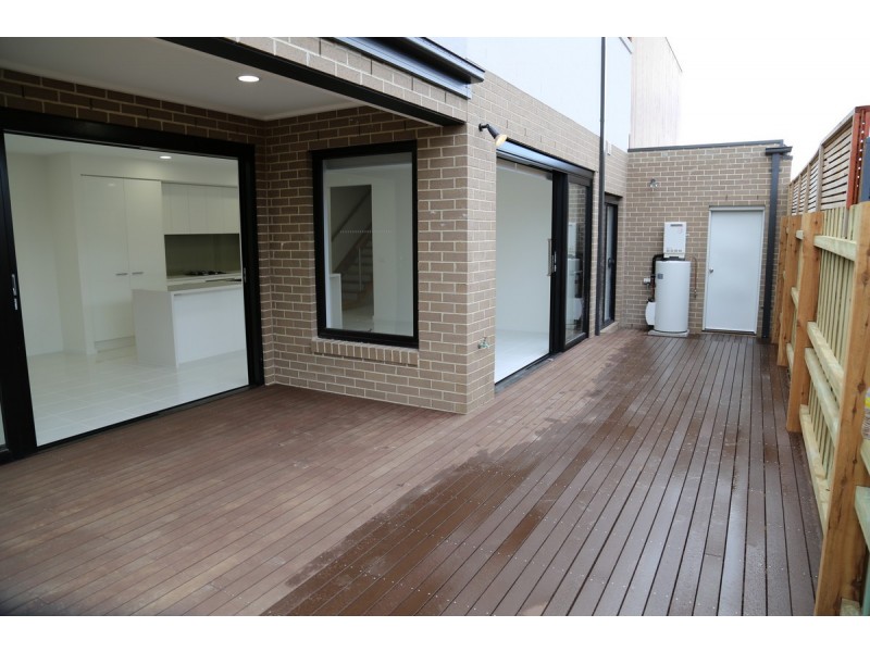 4a Tarook Way, Mornington VIC 3931