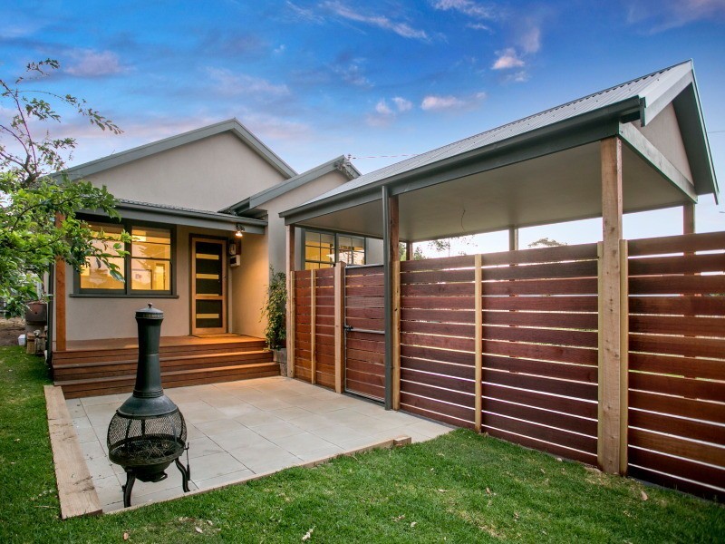 2 Bayview Road, Mornington VIC 3931