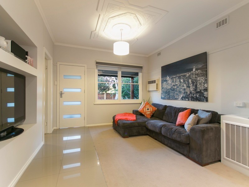 2 Bayview Road, Mornington VIC 3931