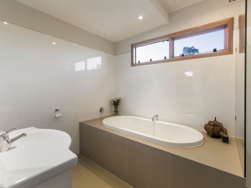 2 Bayview Road, Mornington VIC 3931