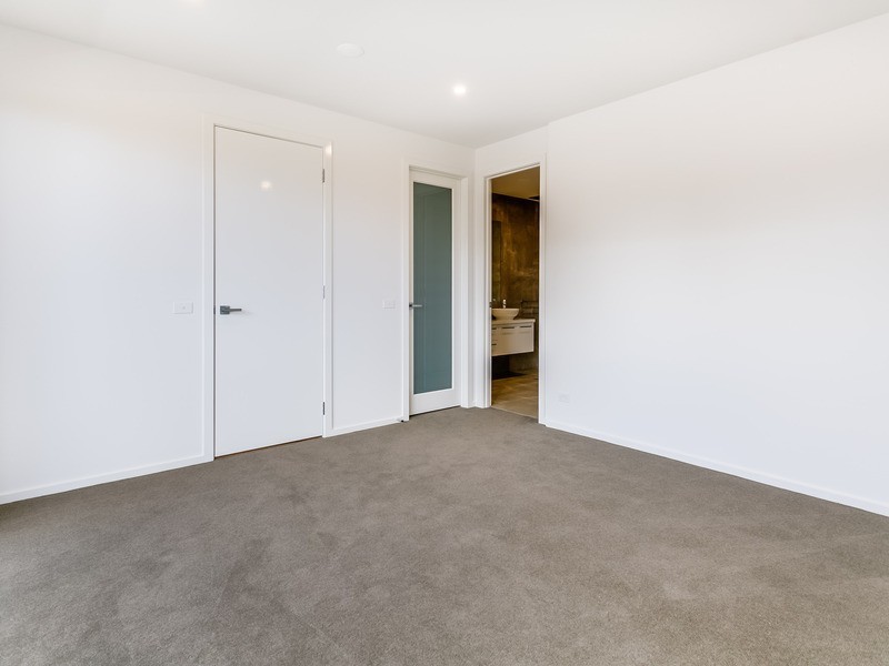 8/610 Esplanade, Mount Martha VIC 3934