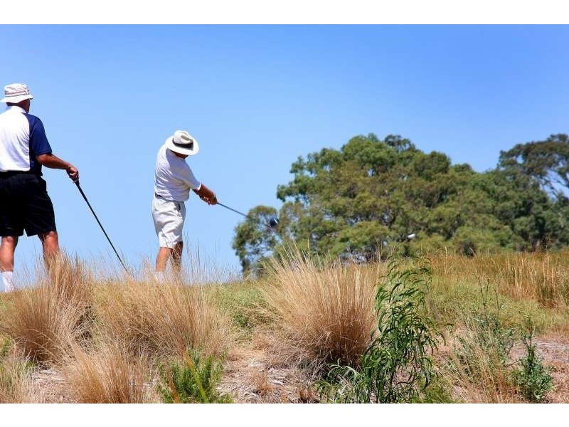 1/10 Van Ness Avenue, Mornington VIC 3931