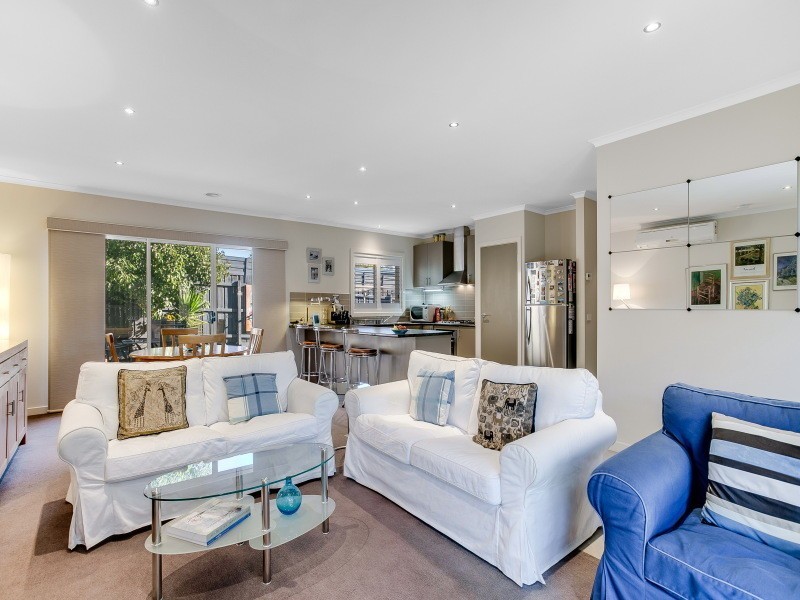 2/50 Oakland Street, Mornington VIC 3931