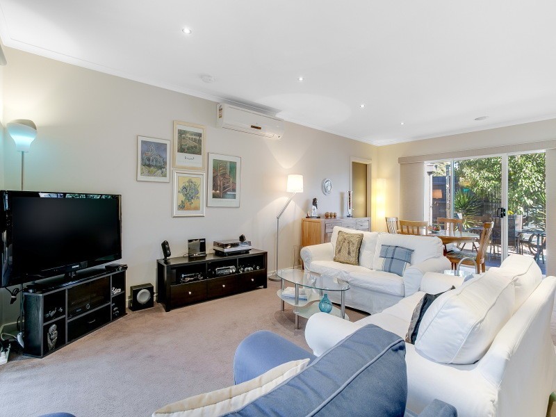 2/50 Oakland Street, Mornington VIC 3931