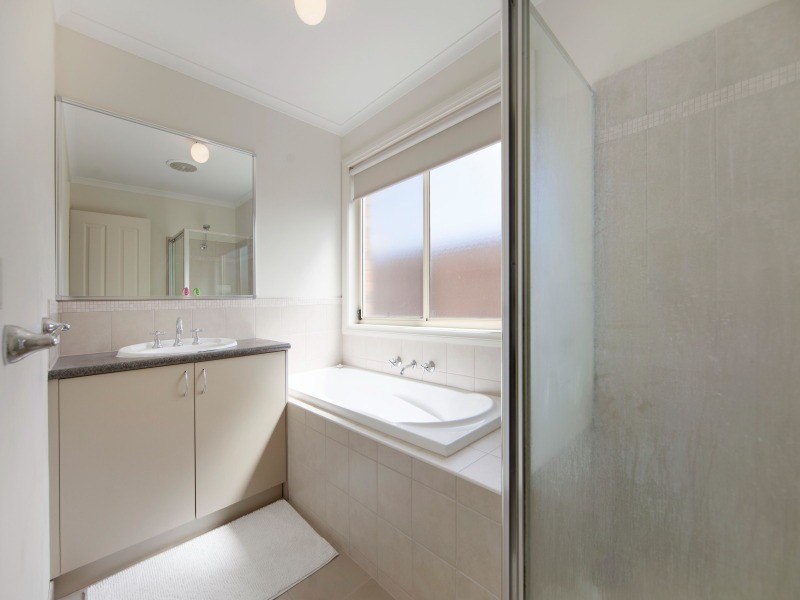 2/99 Cranhaven Road, Langwarrin VIC 3910