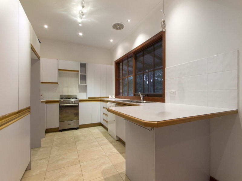 6 Pineview Lane, Hastings VIC 3915