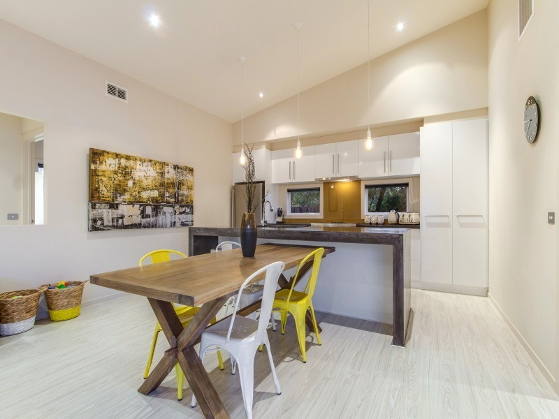 2/934 Nepean Highway, Mornington VIC 3931