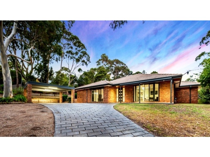 35 Erang Drive, Mount Eliza VIC 3930