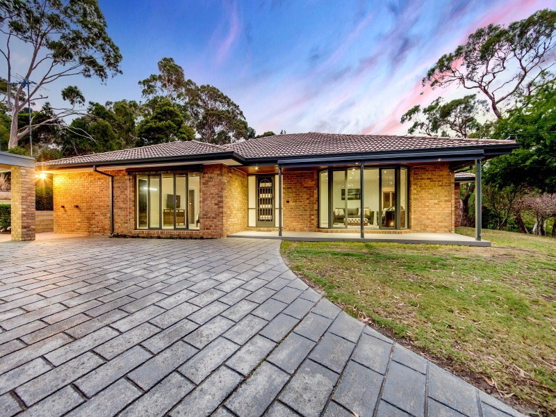 35 Erang Drive, Mount Eliza VIC 3930