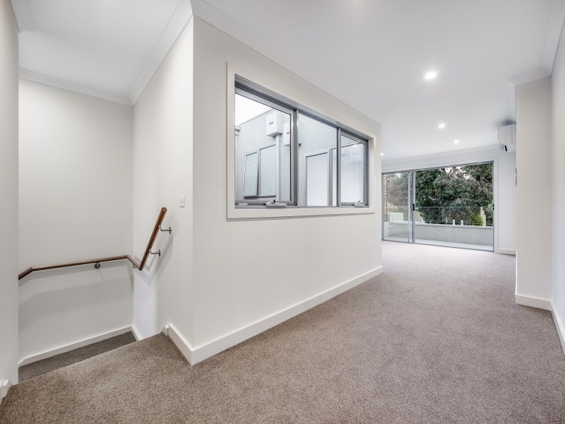 2/11 Dava Drive, Mornington VIC 3931